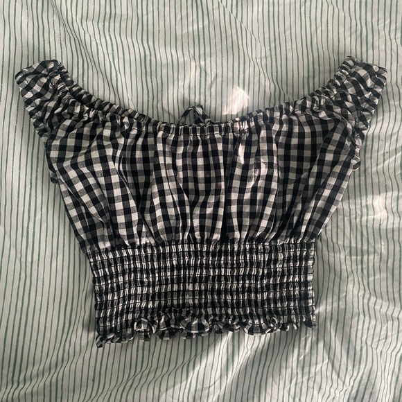 Brandy Melville Ruched Gingham Top - Picture 5 of 5